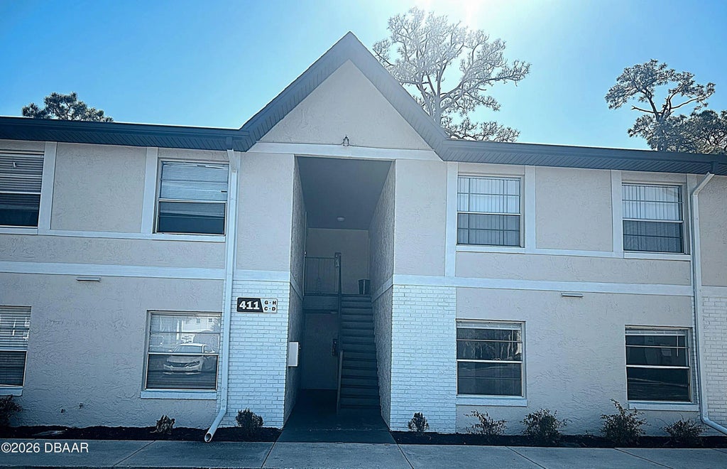 411 Banana Cay Drive, South Daytona