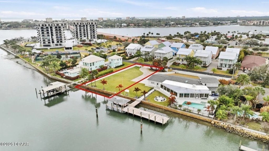 104 East Circle Drive, New Smyrna Beach