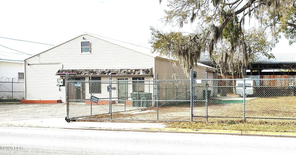 318 N Segrave Street, Daytona Beach