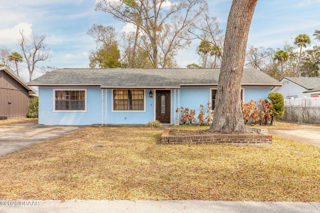 1561 Mobile Avenue, Holly Hill