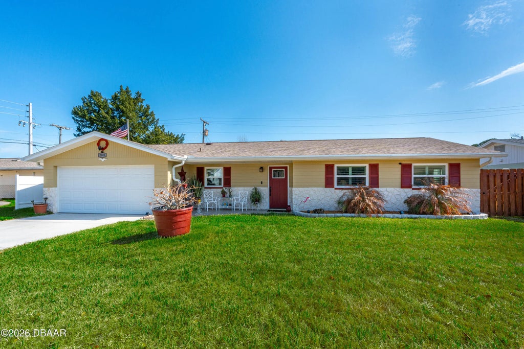 2005 Oriole Lane, South Daytona