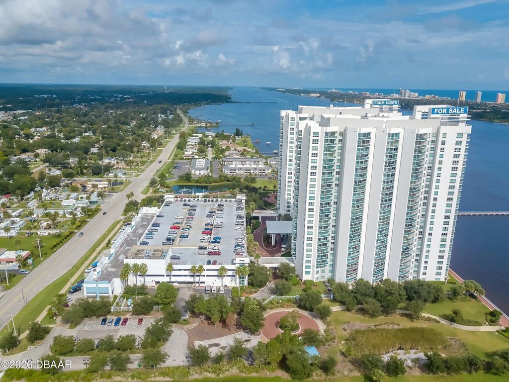 241 Riverside Drive, Holly Hill