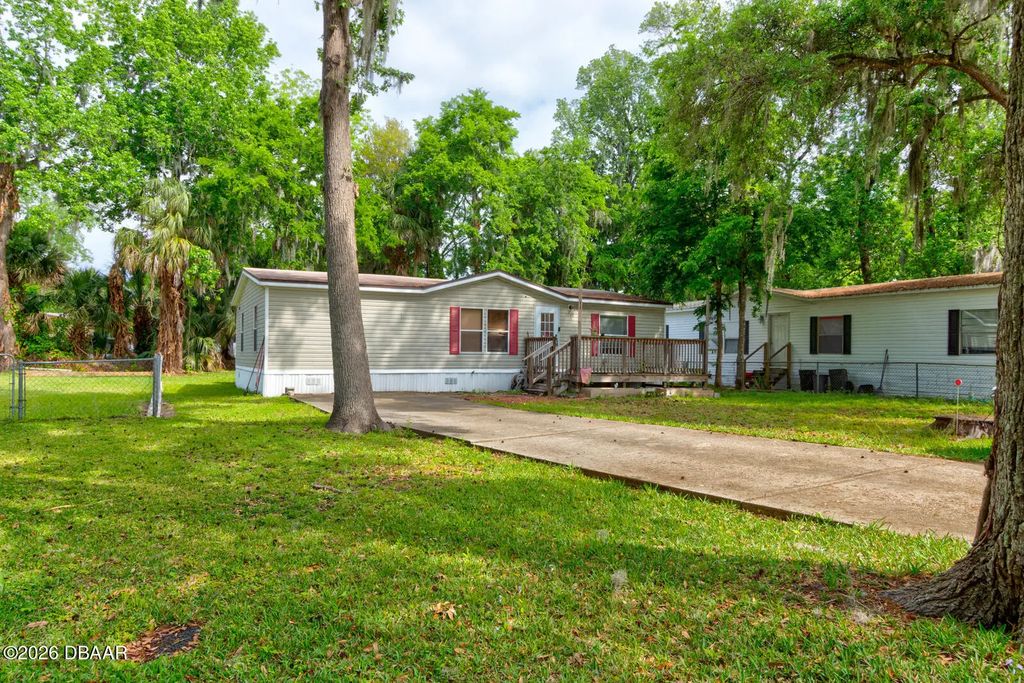 1040 Green Acres Circle S, South Daytona