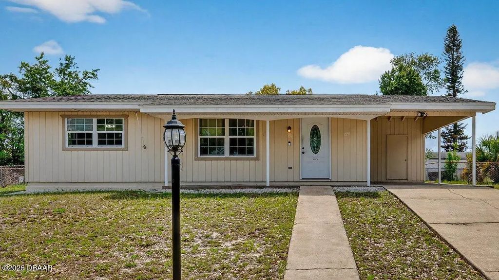 2791 Fulford Street, Deltona