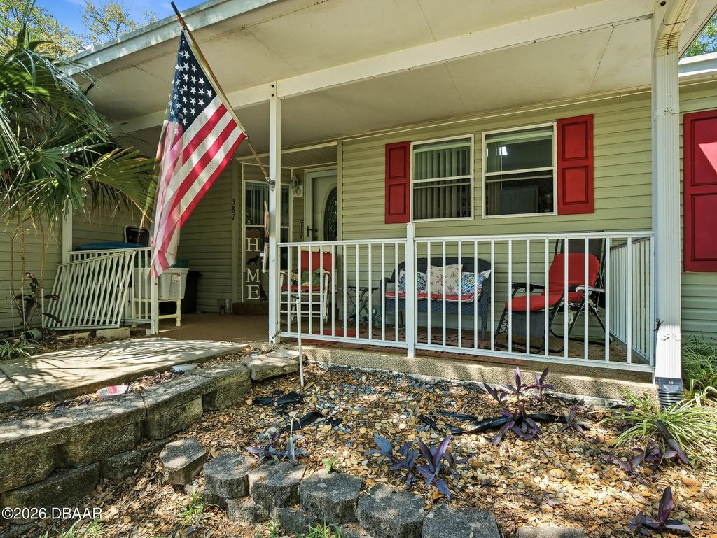 387 Marsh Landing Loop, Oak Hill