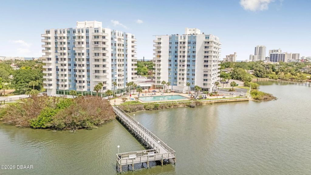 925 N Halifax Avenue, Daytona Beach