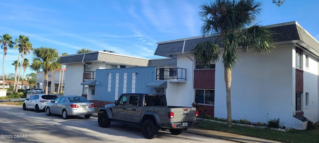 301 Ridge Boulevard, South Daytona