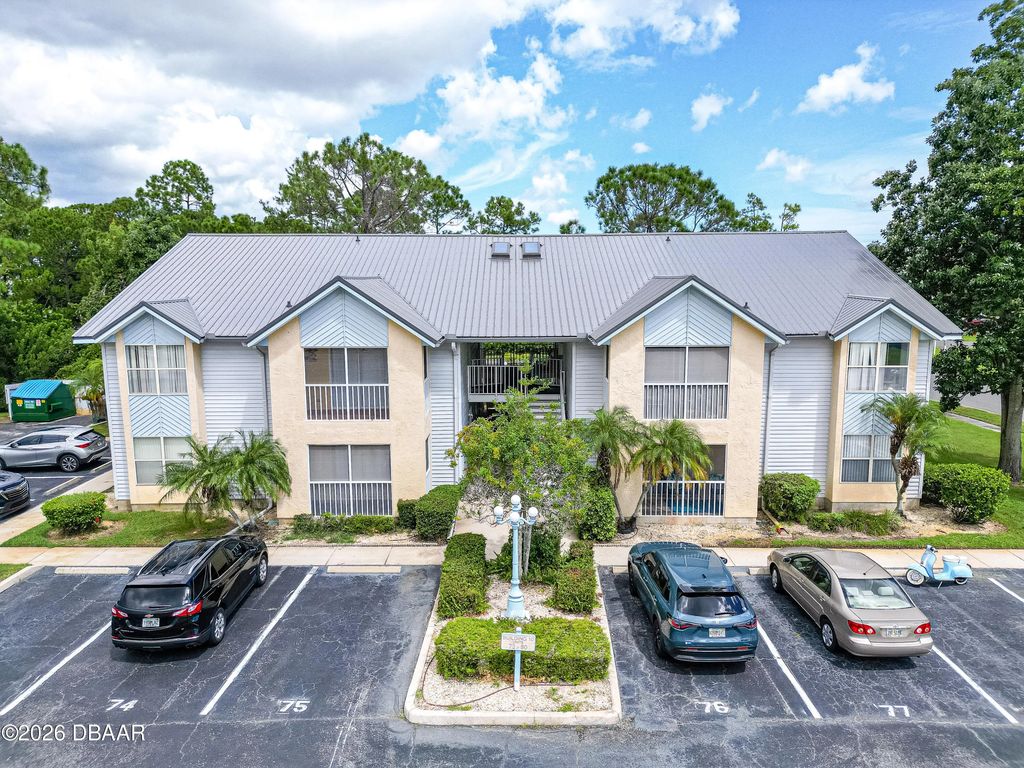 101 Bent Tree Drive, Daytona Beach