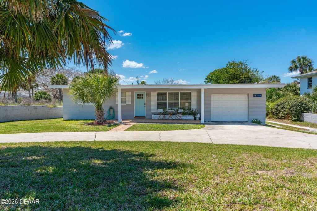 2908 S Peninsula Drive, Daytona Beach