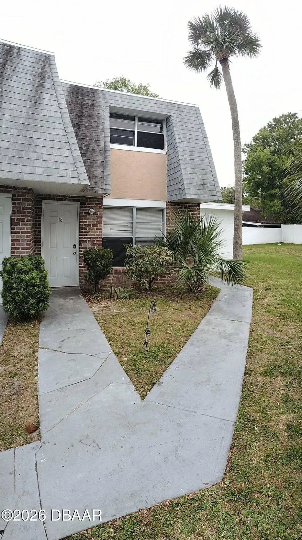 1610 S Palmetto Avenue, South Daytona