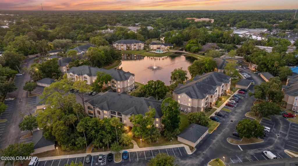 940 Village Trail, Port Orange