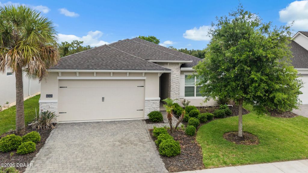 6243 Woodhaven Village Drive, Port Orange