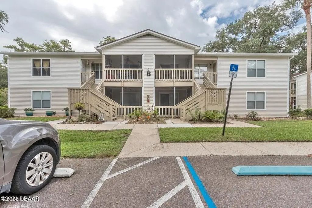 1600 Big Tree Road, Daytona Beach
