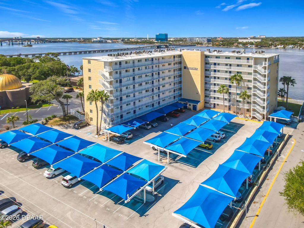 145 N Halifax Avenue, Daytona Beach