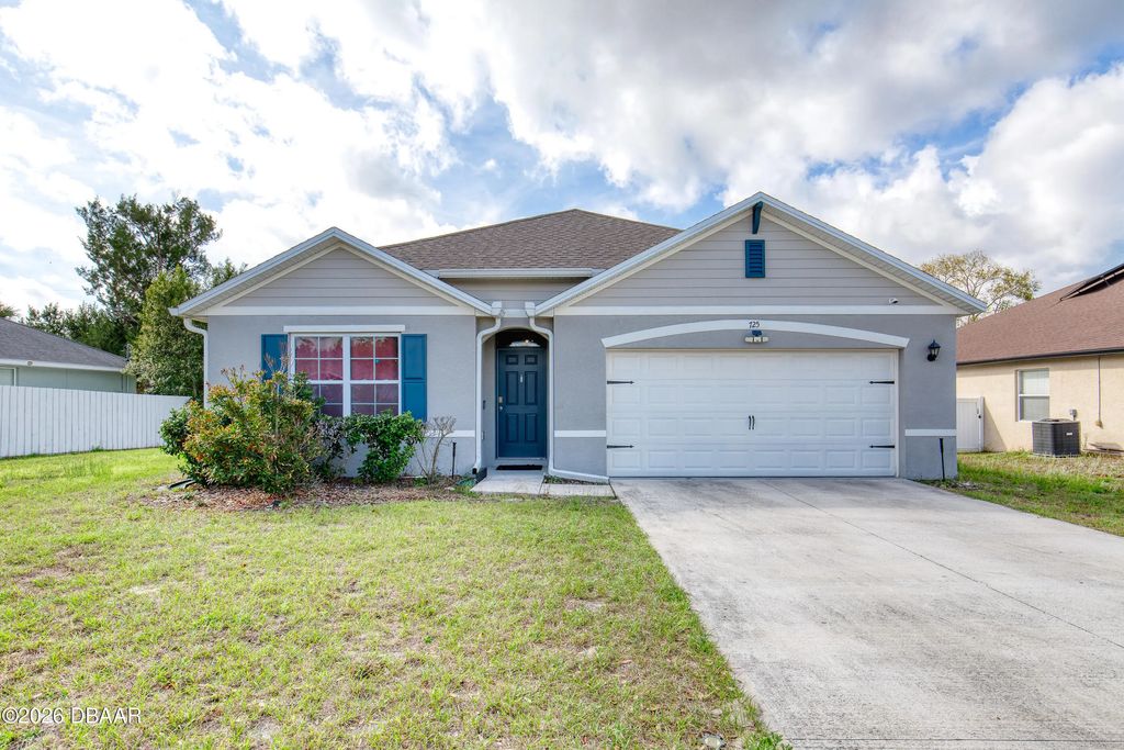 725 N Firwood Drive, Deltona
