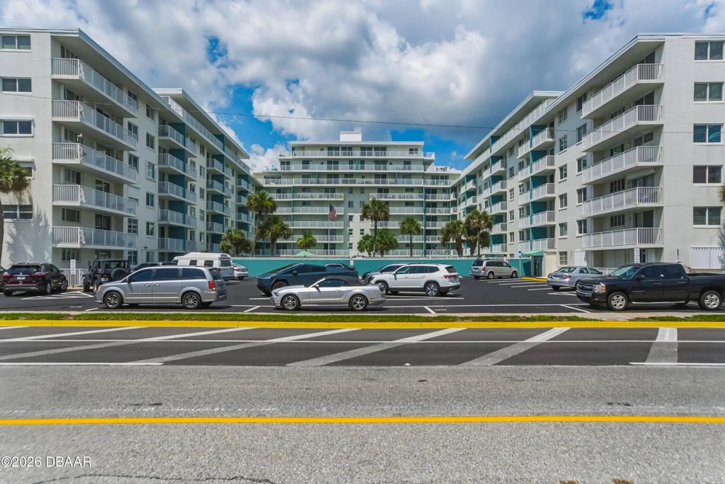 2727 N Atlantic Avenue, Daytona Beach