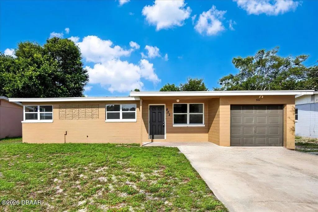 922 Lewis Drive, Daytona Beach