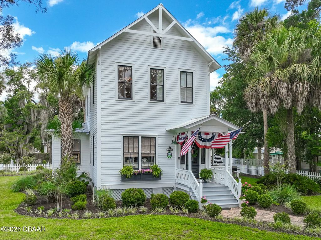 220 S 4th Street, Palatka