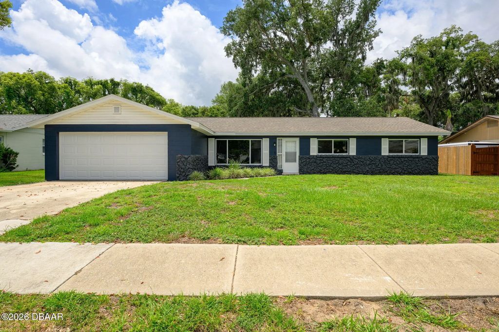 110 Cambridge Drive, Port Orange