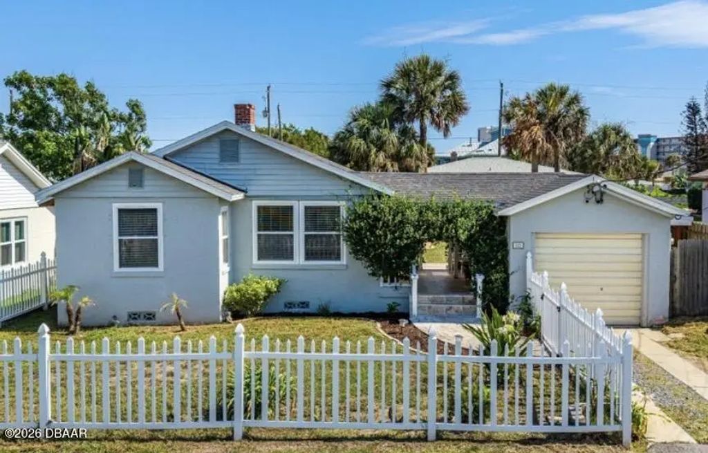 129 Rosalyn Avenue, Daytona Beach