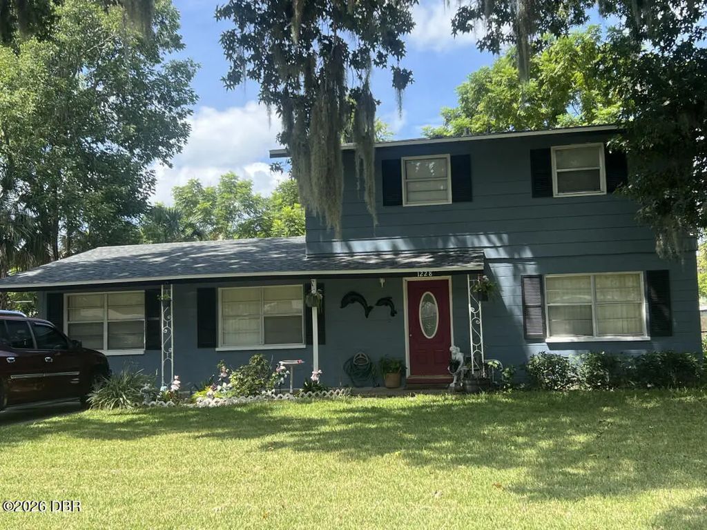 1228 Oakwood Avenue, Daytona Beach