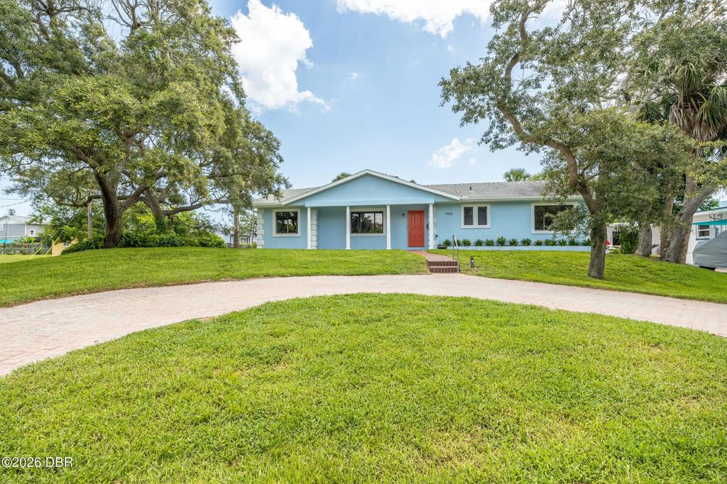 1460 N Peninsula Drive, Daytona Beach