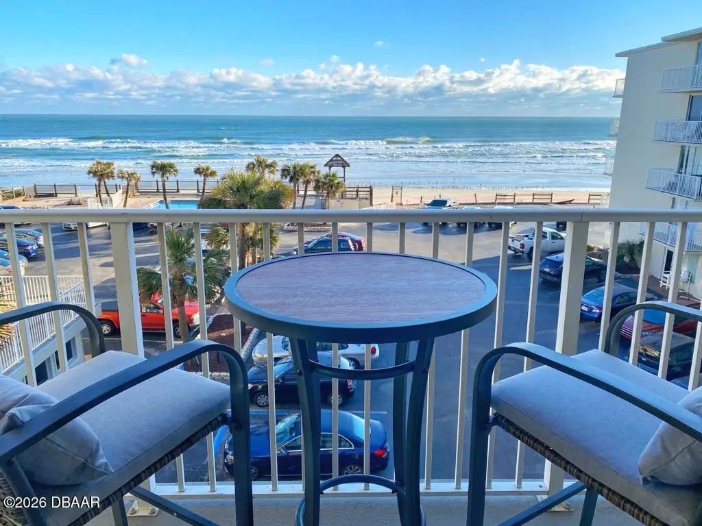 1233 S Atlantic Avenue, Daytona Beach