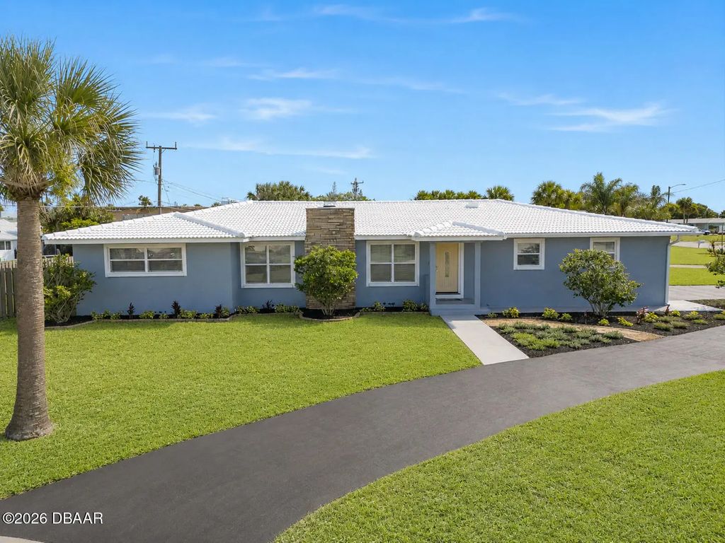 1032 Bel Aire Drive, Daytona Beach