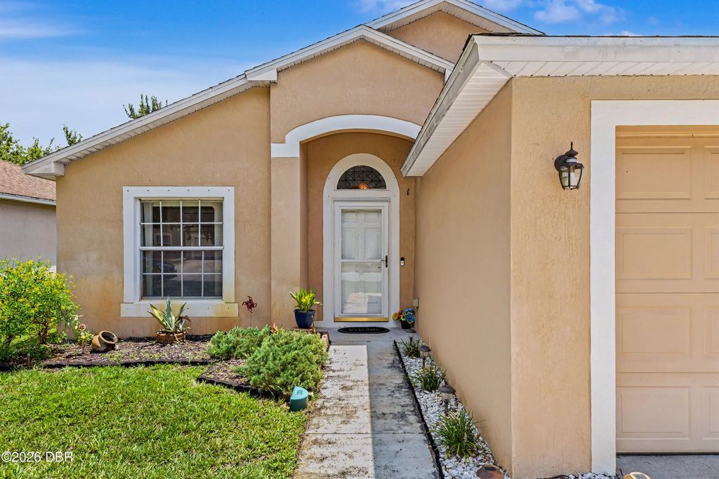 342 Dahoon Holly Drive, Daytona Beach