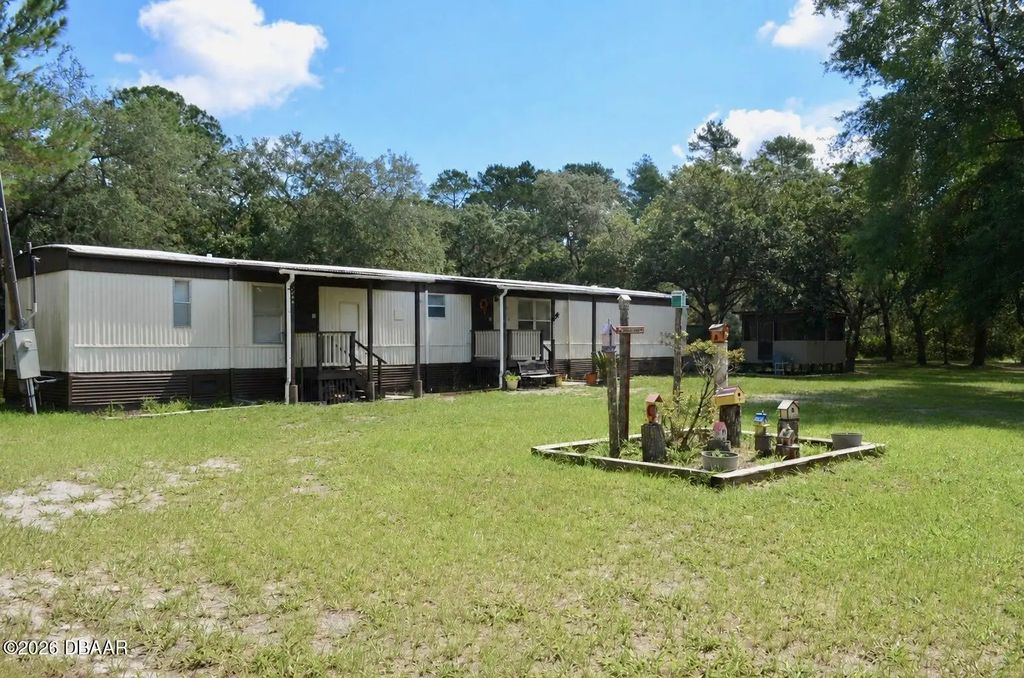 33135 Forest Ridge Road, DeLand