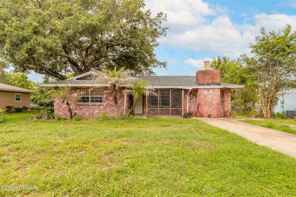 1586 Carmen Avenue, Daytona Beach