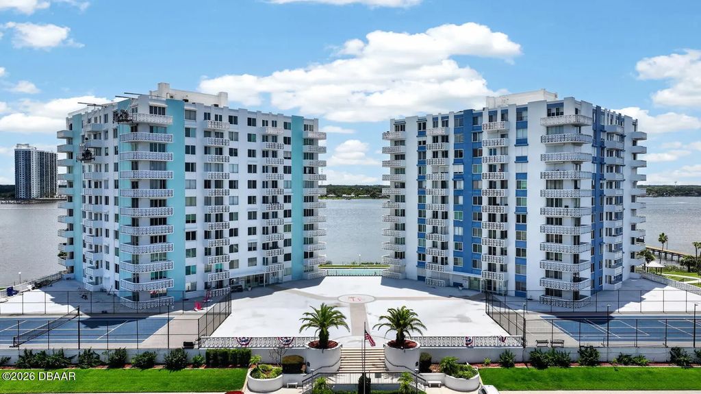 935 N Halifax Avenue, Daytona Beach