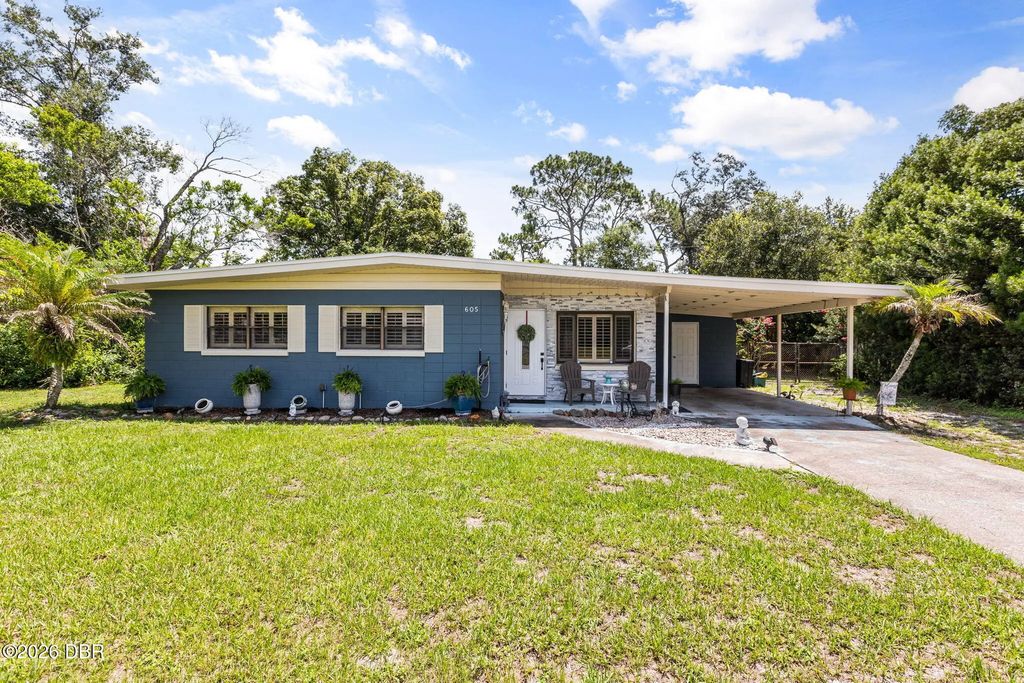 605 Mimosa Terrace, Sanford