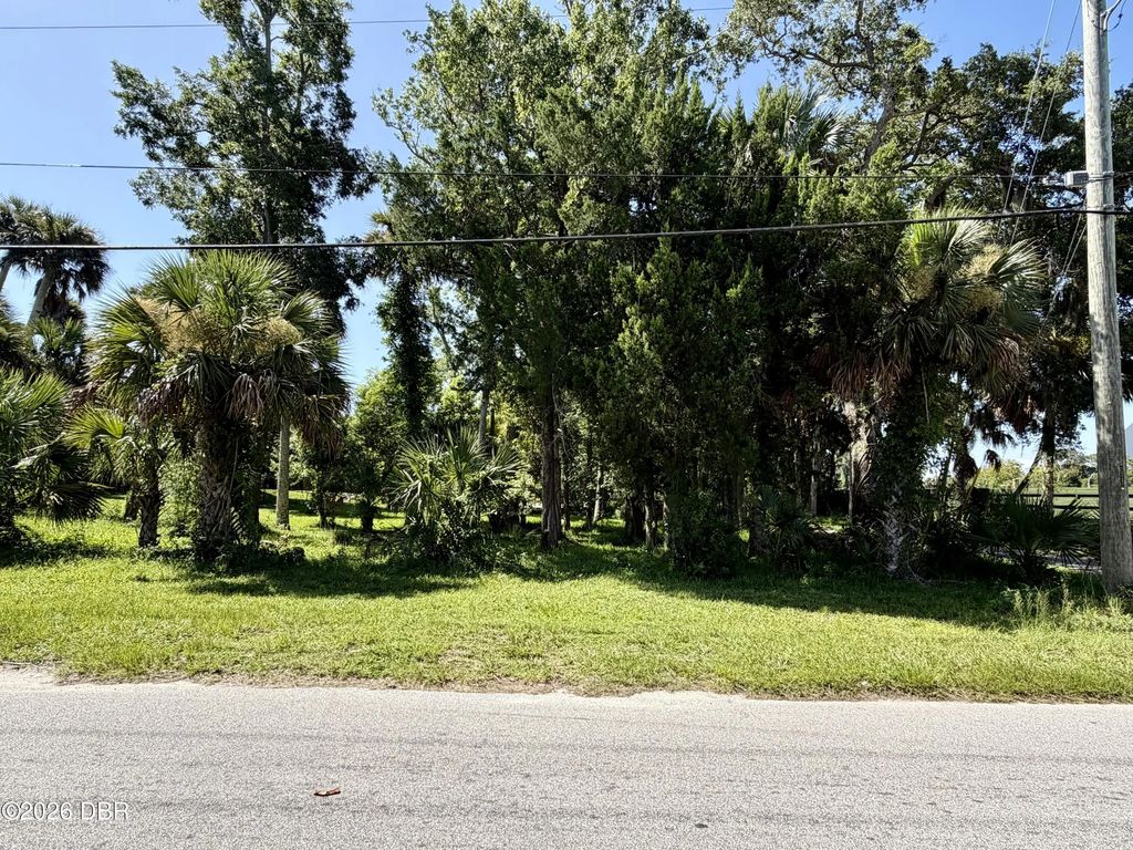 S Segrave Street, Daytona Beach