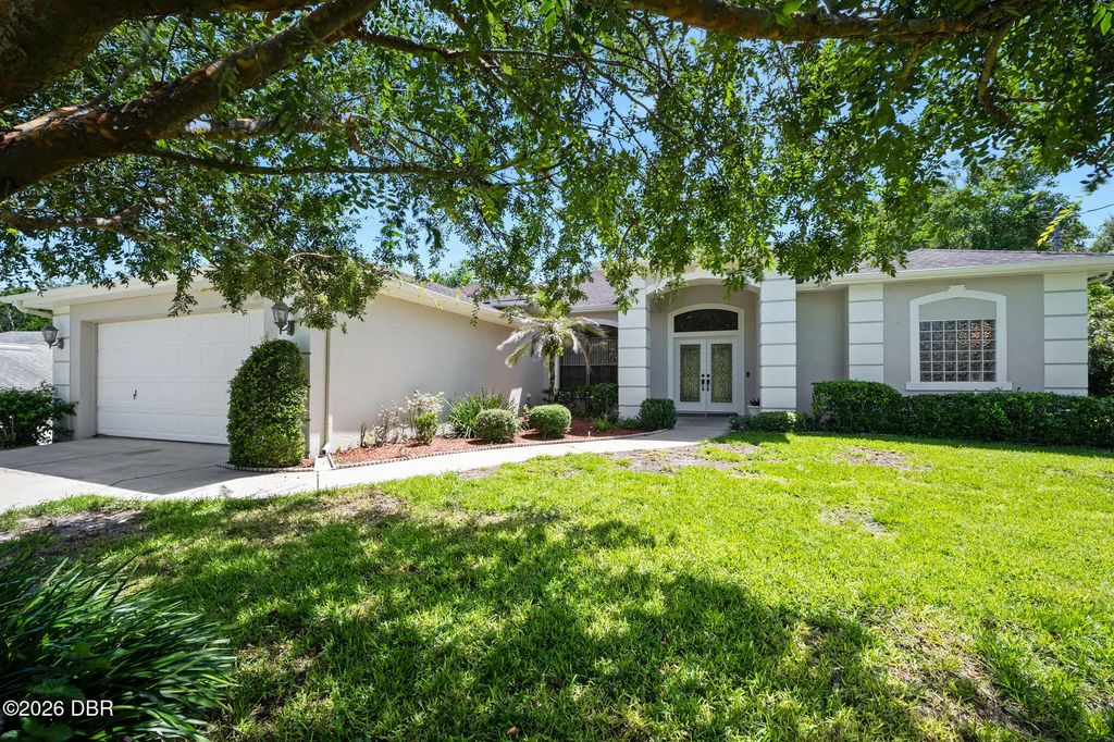 1837 E Glancy Drive, Deltona