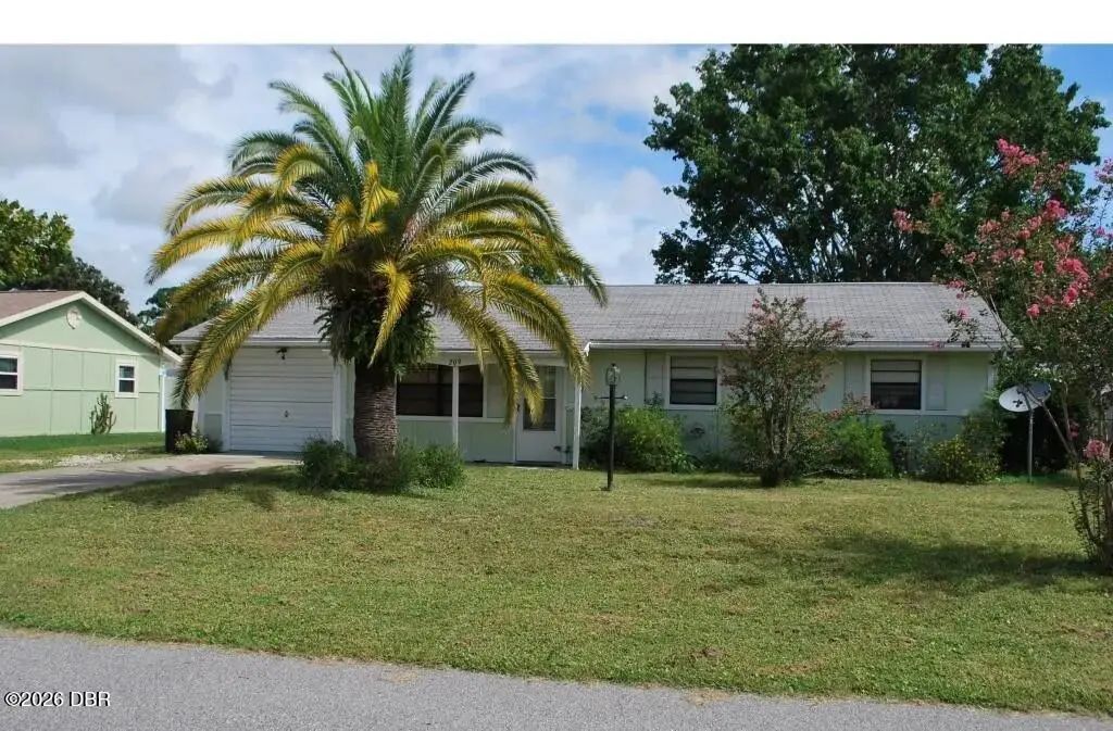209 Lone Pine Drive, Edgewater
