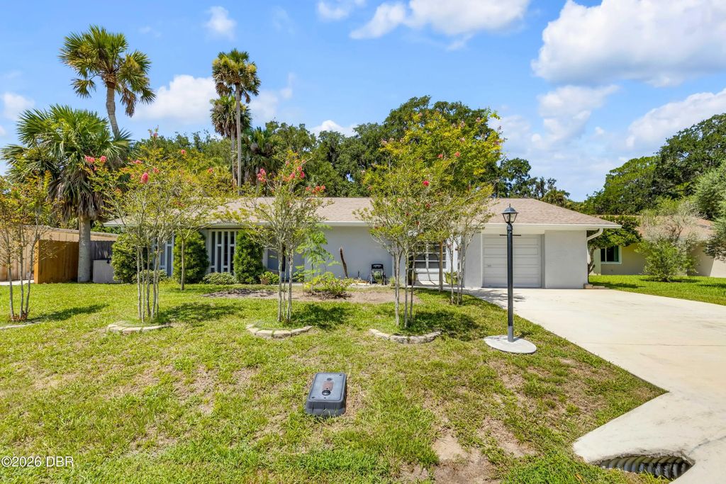 19 Crompton Place, Palm Coast