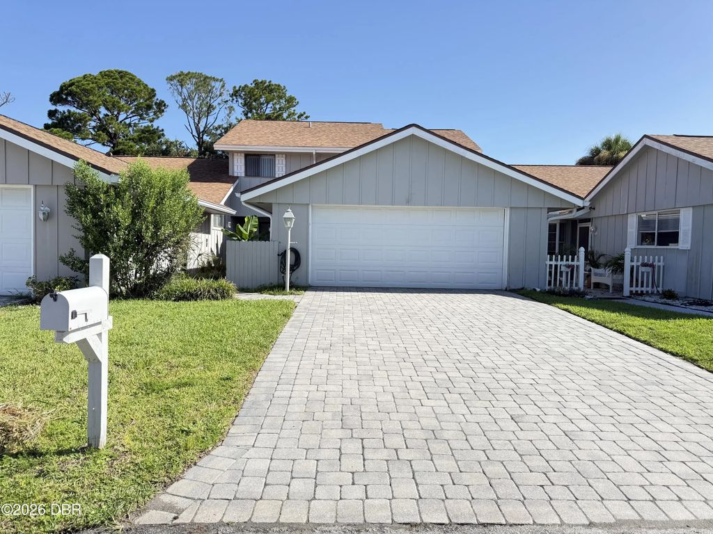 33 Andrea Drive, New Smyrna Beach