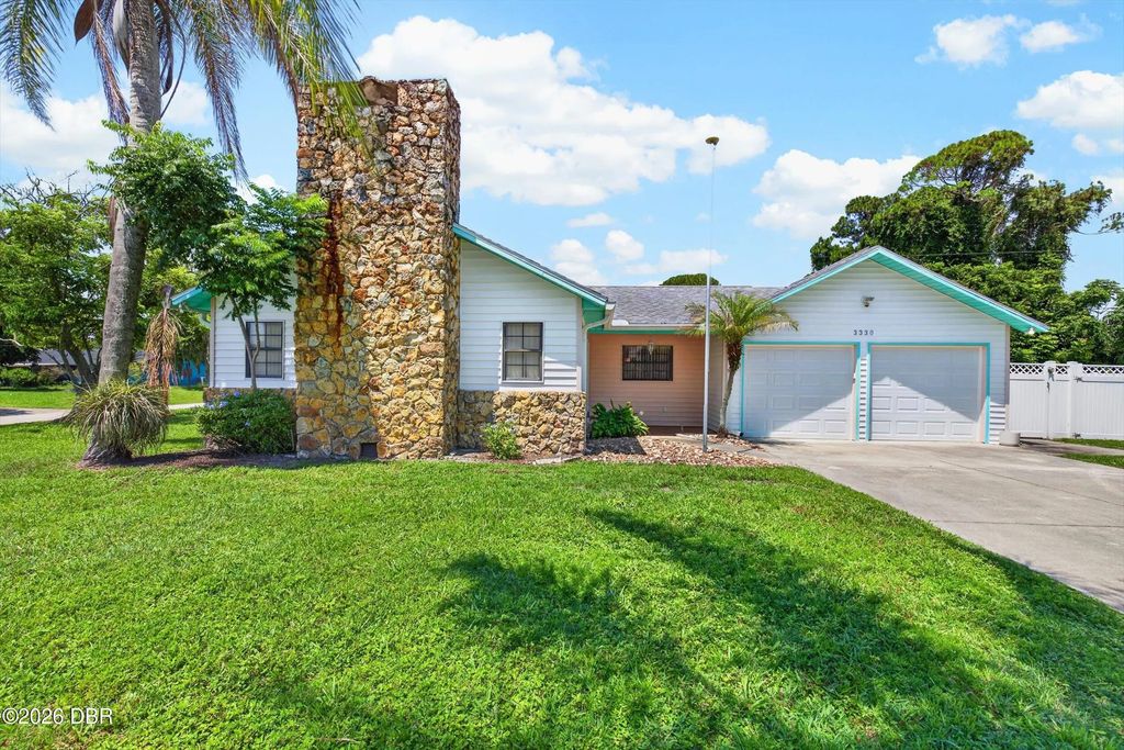 3330 Vista Palm Drive, Edgewater