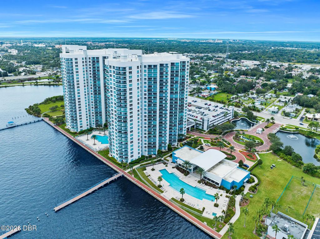 241 Riverside Drive, Holly Hill