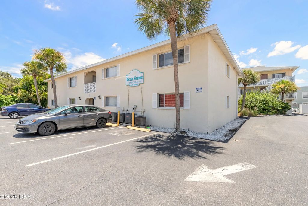 102 S Peninsula Drive, Daytona Beach