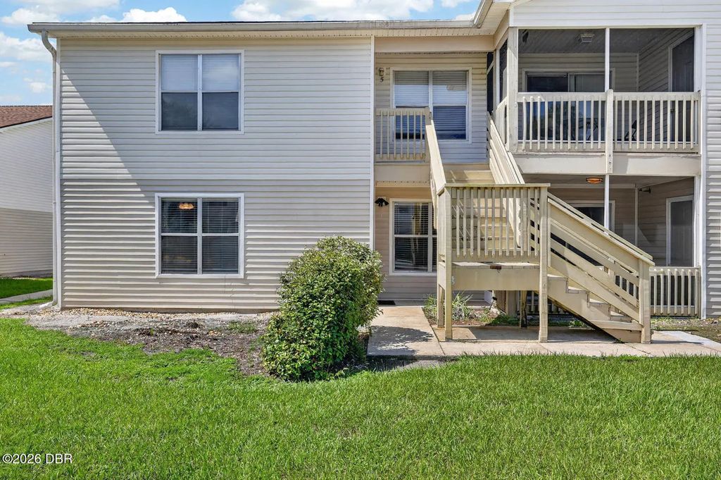 1600 Big Tree Road, Daytona Beach