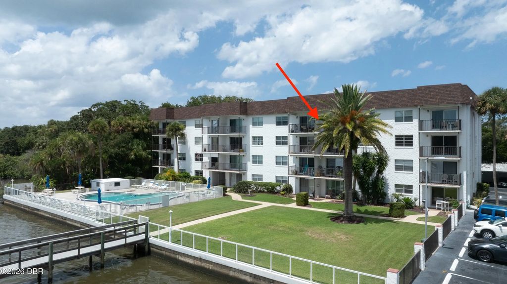 118 S Halifax Avenue, Daytona Beach