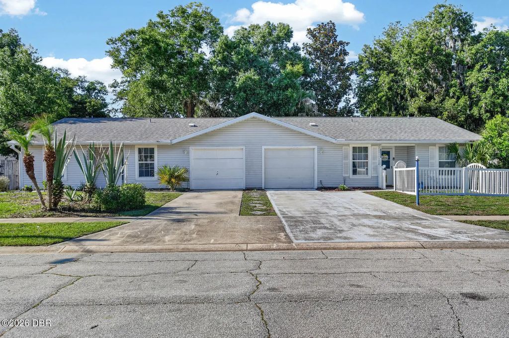 1131-1133 Squirrel Nest Lane, Port Orange