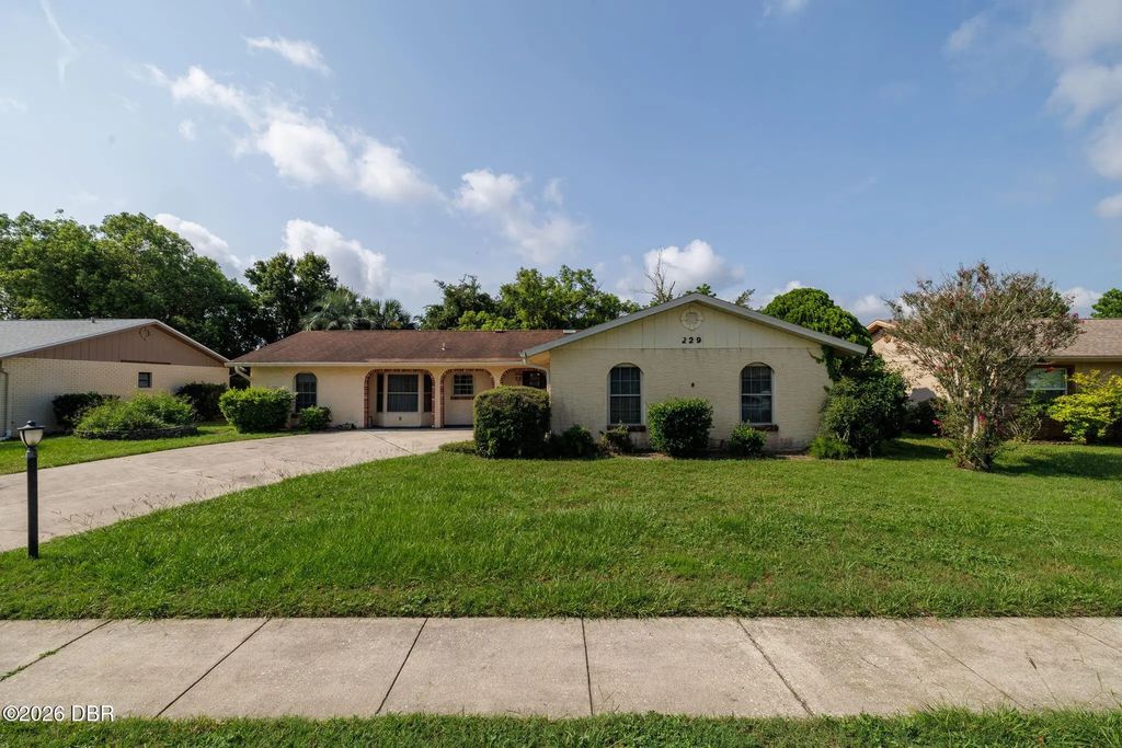 229 Georgetowne Boulevard, Daytona Beach