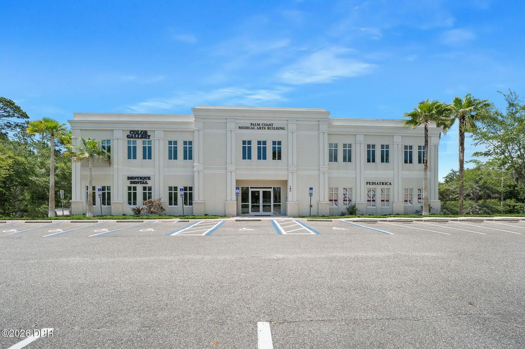 180 Pinnacles Drive, Palm Coast