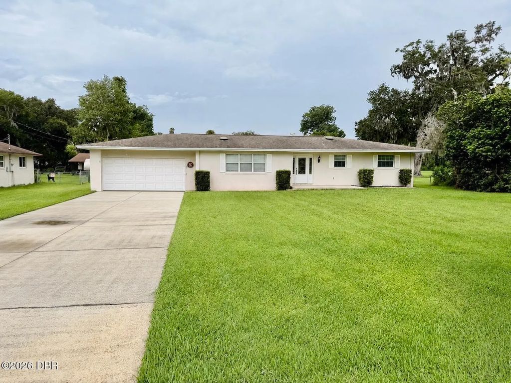 2024 Magnolia Avenue, South Daytona