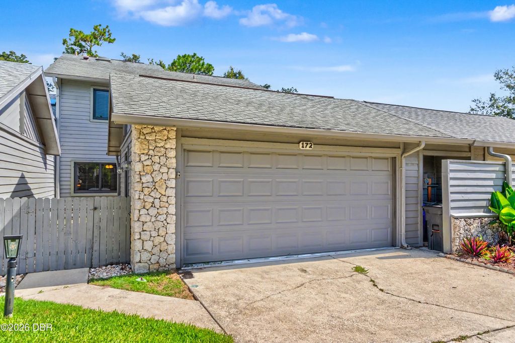 172 Deer Lake Circle, Ormond Beach