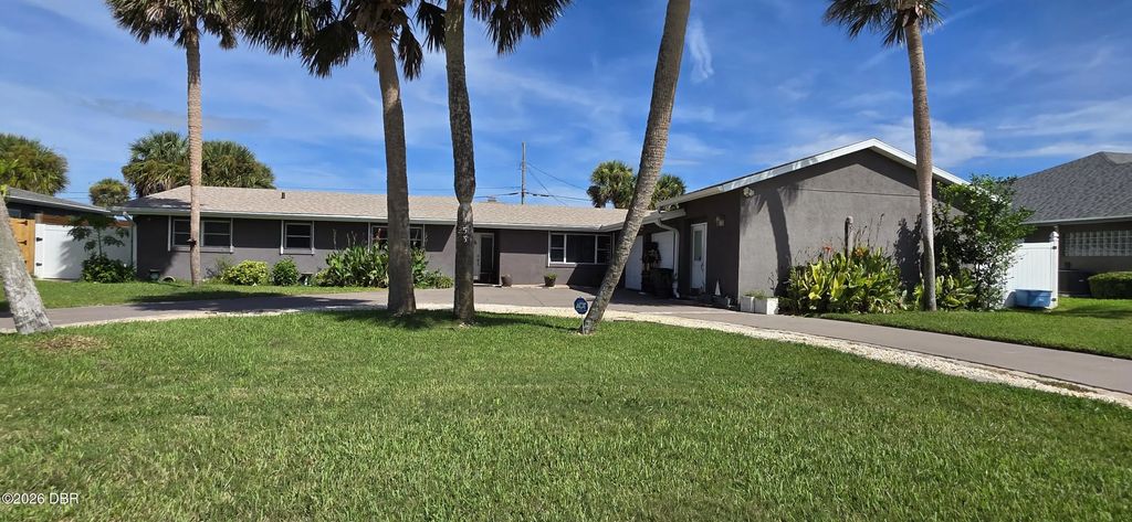 153 University Circle, Ormond Beach