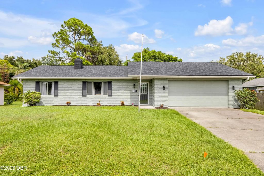 3127 Vista Palm Drive, Edgewater